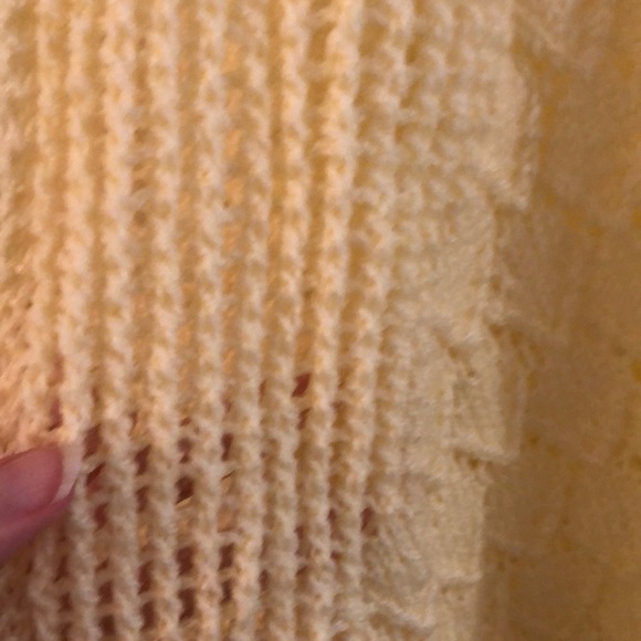 Beautiful Yellow Shawl🥳HP🥳 - Picture 5 of 7